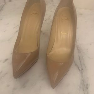 Christian Louboutin pump